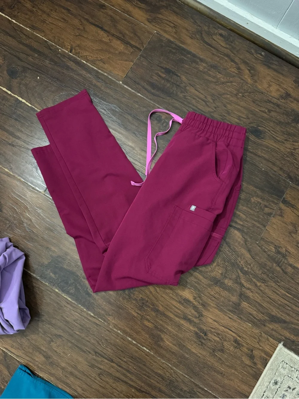 THREE FIGS SCRUB PANTS